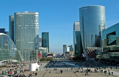 Faubourg de l'Arche Apartment | Chic apart with parking (Paris - La Defense)