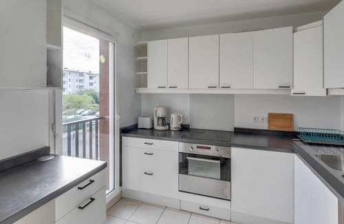 Orly Apartment | Chic apart with parking southern Paris