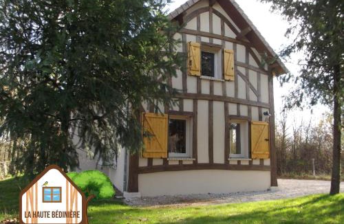 Crouy-sur-Cosson House | Choisissez votre hébergement, l'insolite Cul de Loup ou la traditionnelle Bédinière à 5 minutes de Chambord