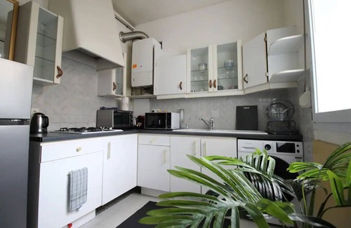 Verdun Apartment | Ciel - Cosy Comfy 2Bed +70m² Central FastWiFi SmartTV65" PrimeVideo BBQ