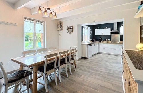 Clairmarais House | Clairmarais - Gite on an islet for a total change of scenery, at the gateway to the marshes