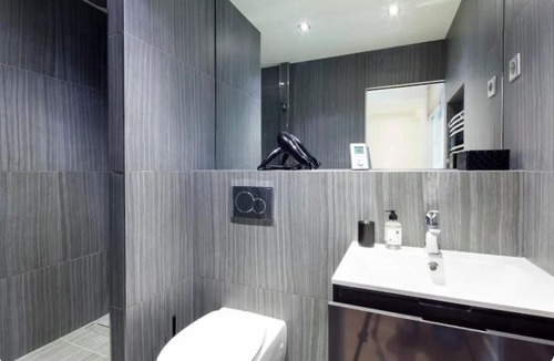 Saint-Gervais Apartment | CMG Saint Paul / Rivoli V