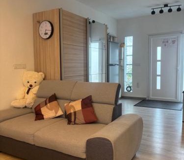 Chambry Apartment | CoconPresDisney