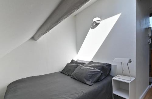 Tournan-en-Brie Apartment | Cocoon d'Ébène - À 20 min du parc Disneyland Paris