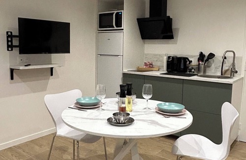 Lagny-sur-Marne Apartment | Cocoon & vous studio with private garden 7 min from Disneyland and 25 min from Paris