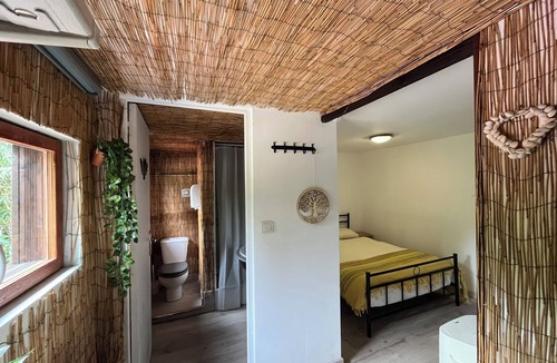 Cormatin Bed & Breakfast | Colors of life - Chambre Jaune