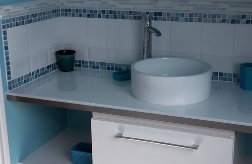 Bosville House | Comfortable farm cottage 10 minutes from the sea