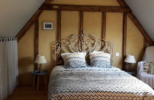 Bosville House | Comfortable farm cottage 10 minutes from the sea