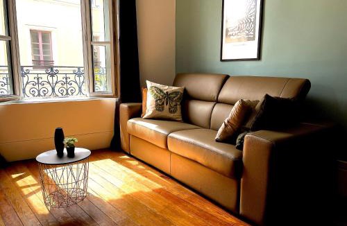 Dreux Apartment | Confortable studio sur jolie rue piétonne #3