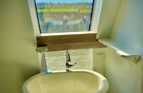 Ceton Bed & Breakfast | Continuation of Les Étoiles du manoir de La Barre created in the frame in 2022