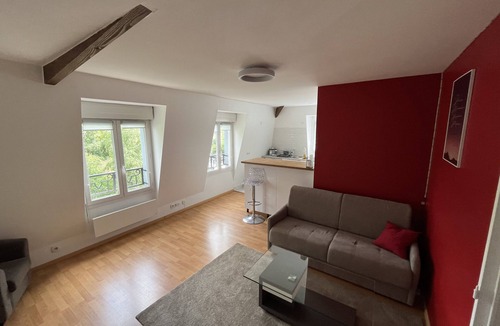 Corbeil-Essonnes Apartment | Corbeil-Essonnes: Beautiful apartment near the river