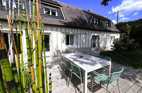 Quevillon House | Cosy farmhouse with sauna and jacuzzi