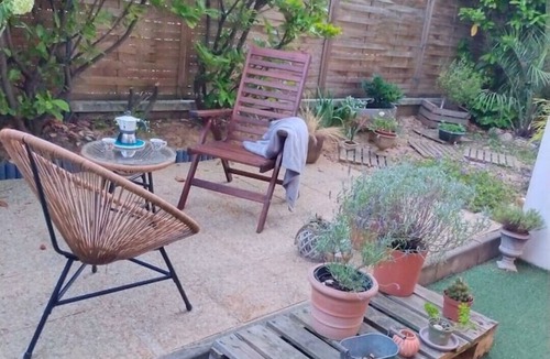 Bobigny Apartment | Cosy flat with garden near Paris