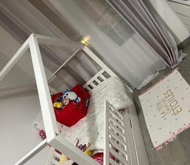 Plateau - Mont-Valerien Apartment | Cosy house