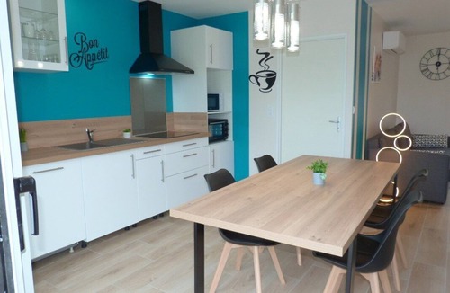 Saint-Pardoux Villa | Cosy new house near lake, beach and village, TV, WIFI, parking.