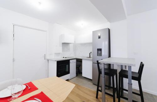 Puteaux Apartment | COSY PUTEAUX QUAI DION BOUTOn