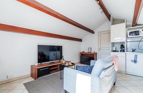 Saint-Michel-sur-Orge Apartment | Cosy Revy - Proche Paris