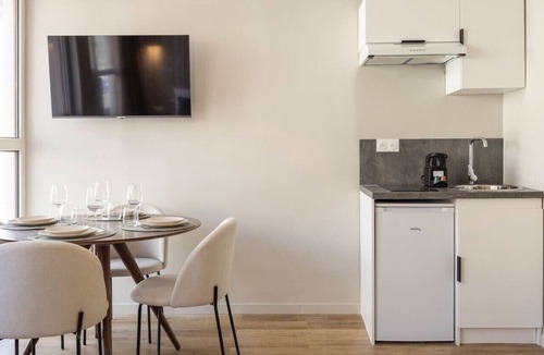 Le Pre-Saint-Gervais Apartment | Cosy Studio for 3 at the gates of Paris