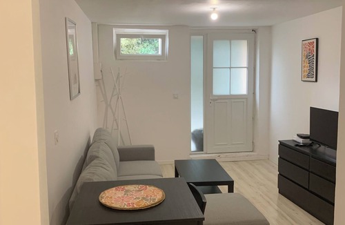 Les Mureaux Apartment | Cosy studio near Les Mureaux train station