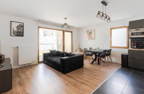 Magny-le-Hongre Apartment | Cosygreen77- Spacious apt with garden & parking, 7mns by car from Disneyland