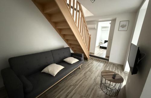 Henriville Apartment | Cote Jardin, AMIENS 4-6 P