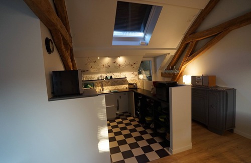 Vincelottes Cottage | Cottage 65m2 - 2 bedrooms - sleeps 4 - Terrace-Garden - Linen and cleaning included