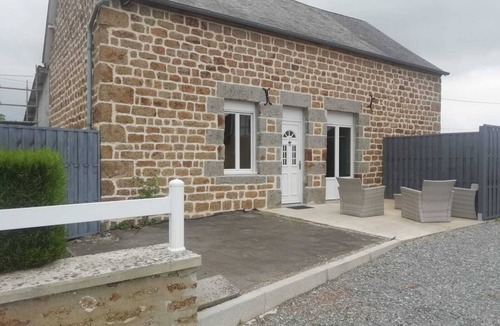 Lonlay-l'Abbaye House | Cottage de L' Abbaye