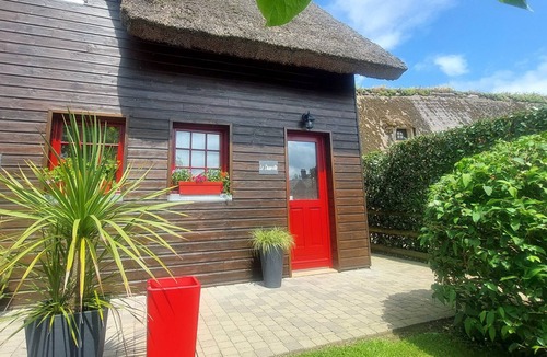 Fatouville-Grestain House | Cottage for 2/4 people with swimming pool near Honfleur/sauna