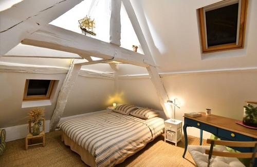 Coulommiers Bed & Breakfast | Coul'home, Chambre Proche Gare Direct Pour Paris et Disney