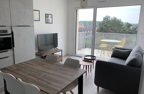 Fort-Mahon-Plage Apartment | Cozy 1BR Apartment in Central Fort-Mahon-Plage with Private Parking