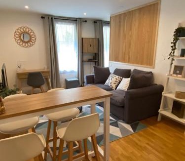 Issy-les-Moulineaux Apartment | Cozy 2 pièces AUX PORTES DE PARIS !