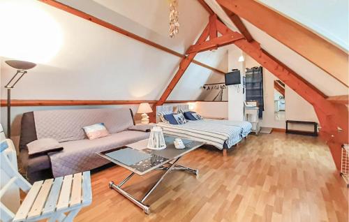 Alette Apartment | Cozy Apartment In Alette With Wifi