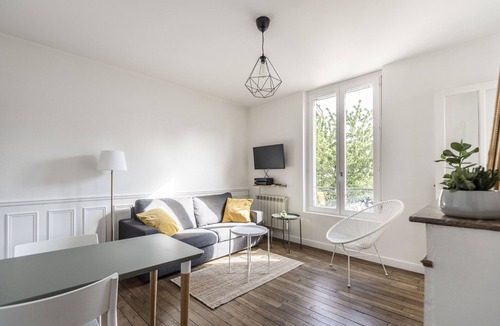 Reims Apartment | Cozy apartment renovated to less than 10 minutes walk from the station!