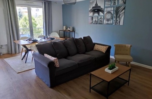 Center Apartment | Cozy, comfortable & practical 2BR in Évry, just 35 min from Paris