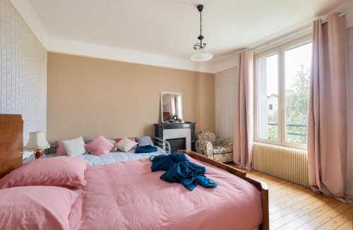 Limeil-Brevannes House | Cozy house with garage & large garden, PARIS Center 30min RER A, Orly airport