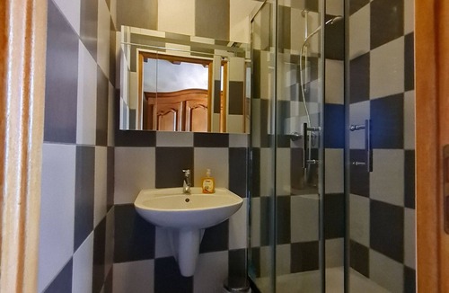 Xivry-Circourt Bed & Breakfast | Cozy room with game room and terrace, near Belgium and Luxembourg