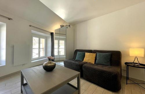 Fontainebleau Apartment | Cozy stay in Fontainebleau - 150 m from the castle