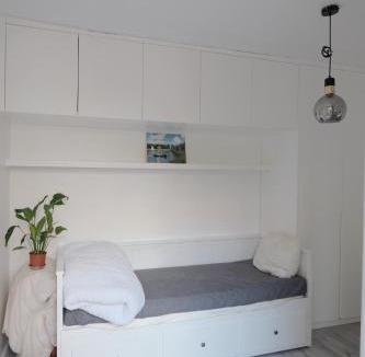 Clichy Apartment | Cozy studio near Paris