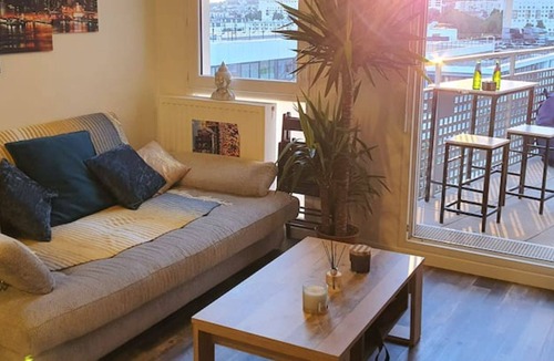 Fresnes Apartment | 🌟 Cozy T2 with balcony ☀️