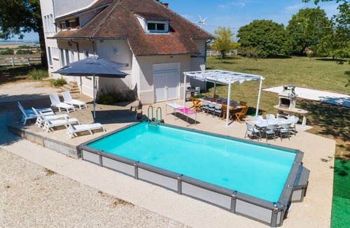 Saint-Cyr-les-Colons Villa | Crazy Villa Radar (89) - Heated pool - Multisports field - 2h Paris - 30p.