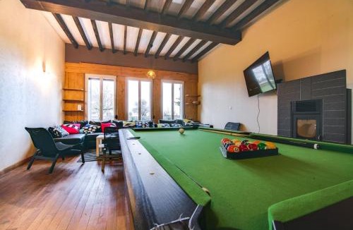 Saint-Cyr-les-Colons Villa | Crazy Villa Radar 89 - Heated pool - Multisports field - 2h Paris - 30p