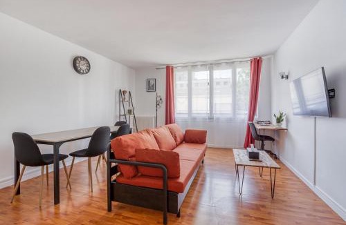 Choisy-le-Roi Apartment | Détente et Confort proche Paris et Orly
