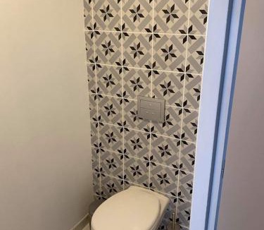 Hannonville-sous-les-Cotes Apartment | Détente sous les Côtes baignoire balnéo