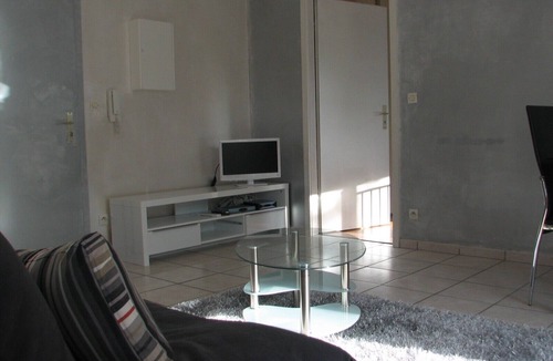 Achenheim Apartment | DELIGHTFUL F2 TERRACE 11 KM FROM STRASBOURG