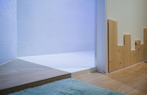 Avroult House | Delit D'amour