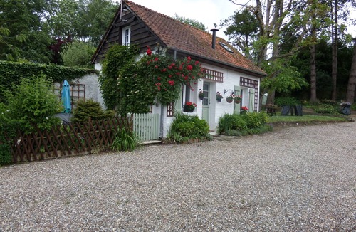 Tortefontaine Cottage | Detached Holiday Cottage, Close To Market Town Of Hesdin .