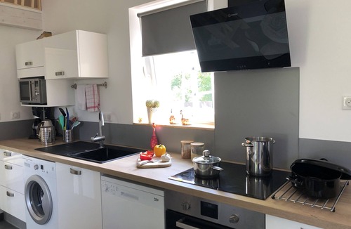 Chatel-sur-Moselle House | Detached house 1 bedroom, 1 bathroom, large enclosed garden and terrace
