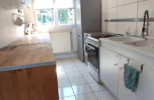 Abbeville House | Detached house with enclosed garden