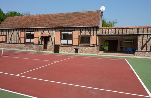 Lanches-Saint-Hilaire House | "Discover Charm and Comfort - An Unforgettable Stay Awaits You!"