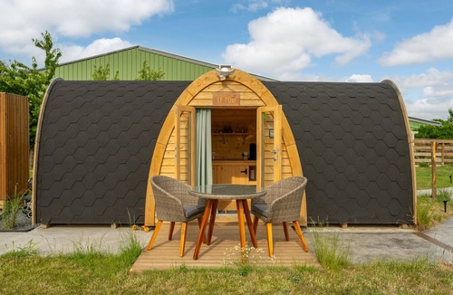 Farbus Cabin | Discover our POD on the farm